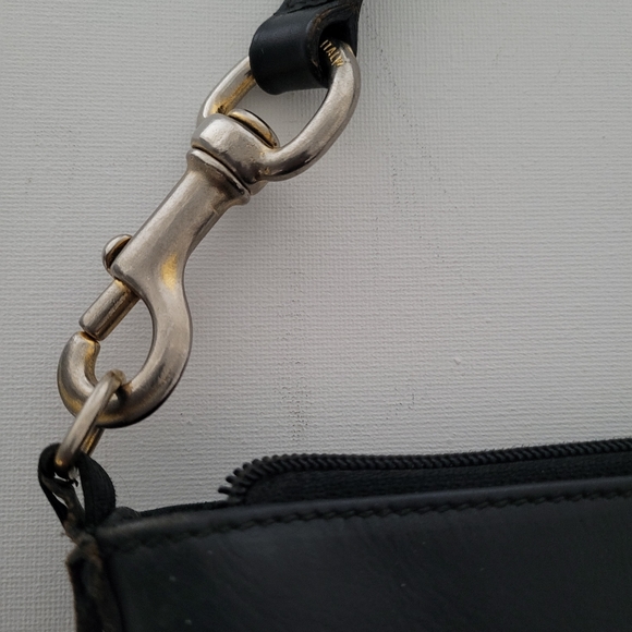 Authentic GUCCI Vintage Shoulder Cross Body Bag Black Leather - Picture 3 of 13